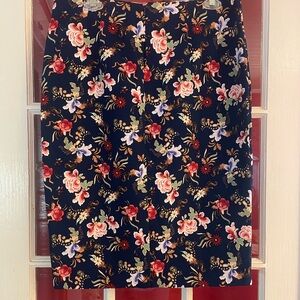 Philosophy Black Floral Pencil Skirt